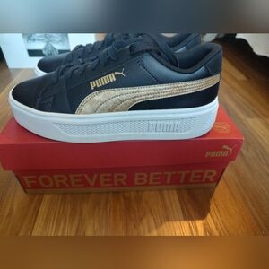 Women's Puma Smash Platform v3 Metallics US Size 7.5